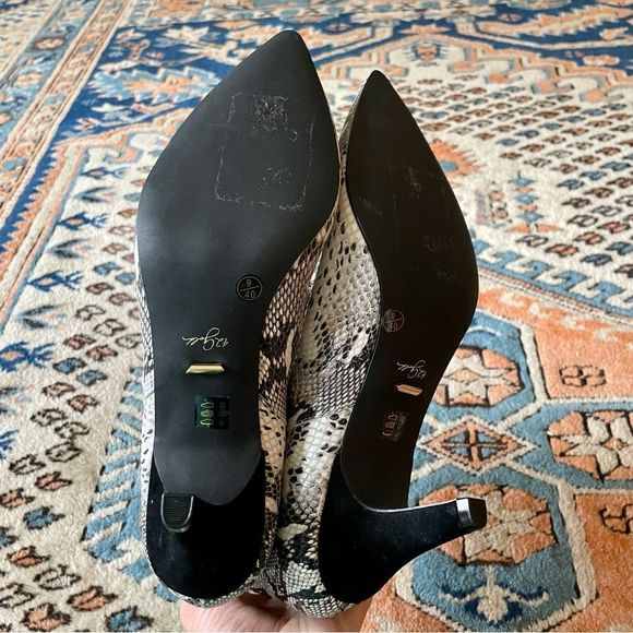 42 Gold Snake Ojai Cuff Heeled Ankle Bootie Embossed Snake Leather - Picture 7 of 11